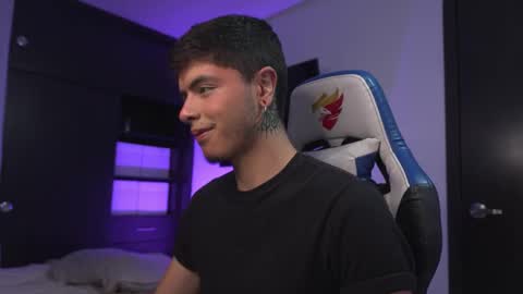 Snapshot of jhn_morghan chatting on 02-14-26, 11:45 Morghan online show from 02-14-26, 11:45