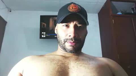 En moreno online show from 12-15-25, 01:10