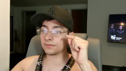 Snapshot of jhoan_saenz chatting on 09-15-25, 04:12 Jhoan Saenz online show from 09-15-25, 04:12