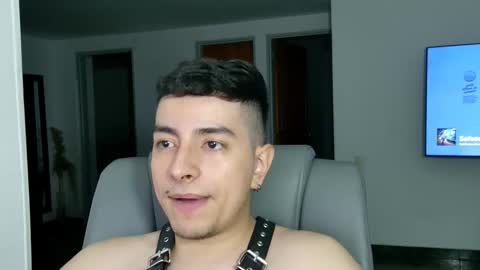 Snapshot of jhoan_saenz chatting on 09-25-25, 04:38 Jhoan Saenz online show from 09-25-25, 04:38