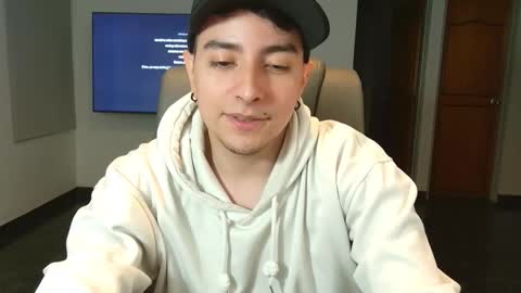 Jhoan Saenz online show from 10-23-25, 03:50