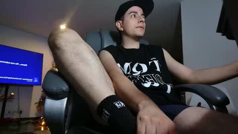 Jhoan Saenz online show from 12-03-25, 03:58