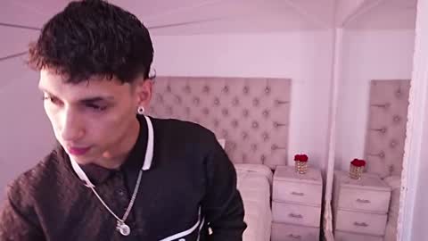 jhoanleandro online show from 04-05-26, 04:09