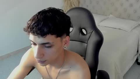 jhoanleandro online show from 04-06-26, 04:46