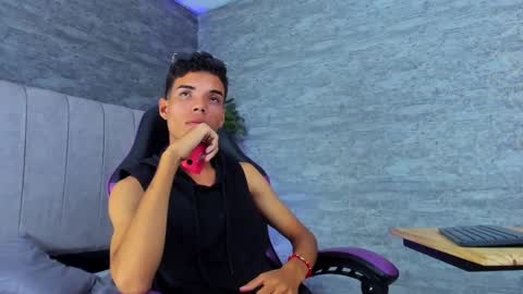 Jhohan Fox online show from 11-12-25, 08:04