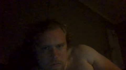 Snapshot of jholt2435 chatting on 06-10-26, 06:23 jholt2435 online show from 06-10-26, 06:23