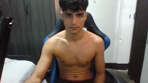 Snapshot of jhon_2000s chatting on 12-07-24, 01:51 jhon online show from 12-07-24, 01:51