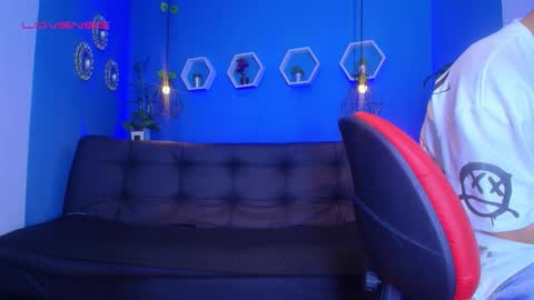 jhon_malo online show from 10-19-25, 05:08