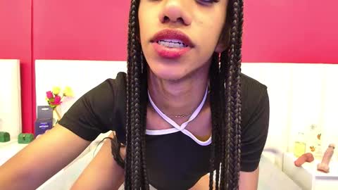 Snapshot of jhon_santana1 chatting on 10-29-25, 01:35 jhon online show from 10-29-25, 01:35