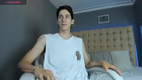 Snapshot of jhon_snow__ chatting on 09-23-25, 08:23 Jhon online show from 09-23-25, 08:23