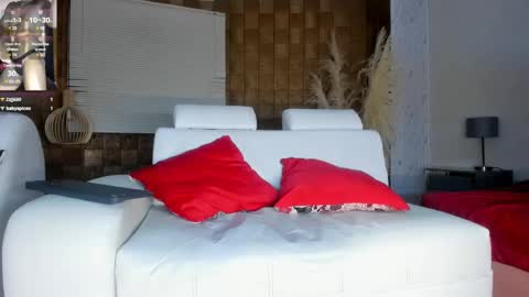 Snapshot of jhonaldsw chatting on 01-10-25, 03:37 jhonaldsw online show from 01-10-25, 03:37