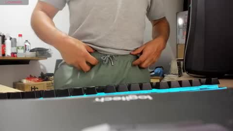 Snapshot of jhonatan_morales_s chatting on 10-14-25, 05:41 jhonatan_morales_s online show from 10-14-25, 05:41