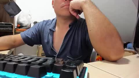 jhonatan_morales_s online show from 11-21-25, 04:11