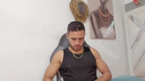 Snapshot of jhonny_flames7 chatting on 12-22-24, 07:00 jhonny online show from 12-22-24, 07:00