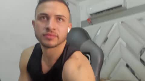 Snapshot of jhonny_flames7 chatting on 02-12-25, 03:40 jhonny online show from 02-12-25, 03:40