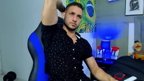 Snapshot of jhonny_flames7 chatting on 11-10-25, 04:11 jhonny online show from 11-10-25, 04:11