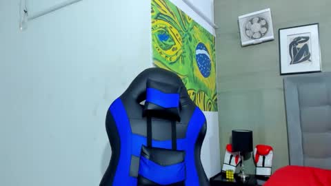 Snapshot of jhonny_flames7 chatting on 11-16-25, 04:07 jhonny online show from 11-16-25, 04:07