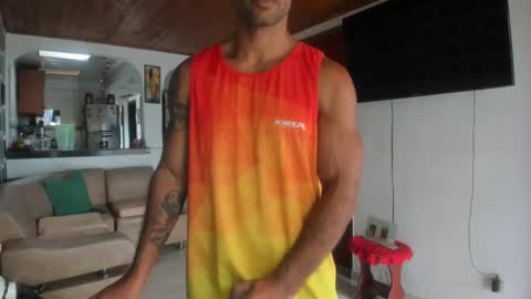 Snapshot of jhonnyxxfitnexx chatting on 10-30-25, 06:52 jh online show from 10-30-25, 06:52