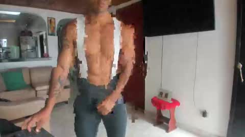 Snapshot of jhonnyxxfitnexx chatting on 11-15-25, 07:21 jh online show from 11-15-25, 07:21