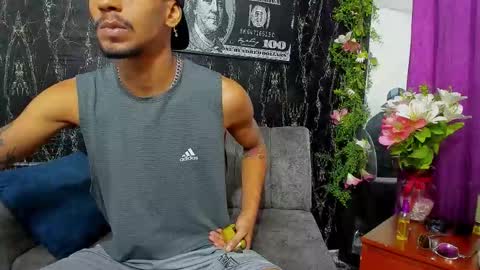 jhonson821 online show from 11-19-25, 02:28