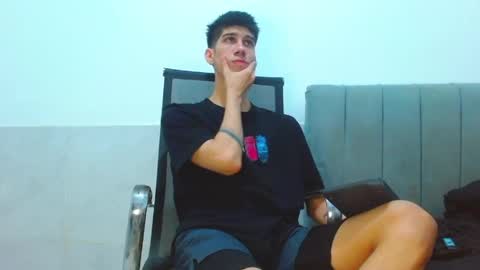 jhony_sex3 online show from 05-30-26, 09:17