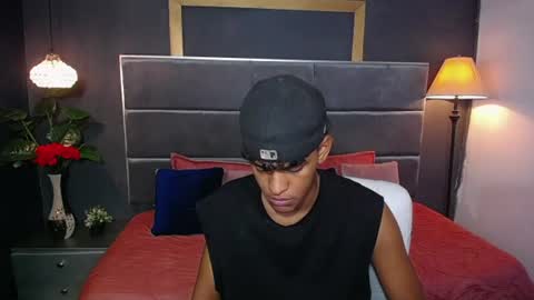 Snapshot of jhos_padill chatting on 06-16-26, 02:09 jhos online show from 06-16-26, 02:09