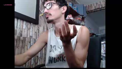 jhosuamoore2 online show from 07-04-26, 02:23
