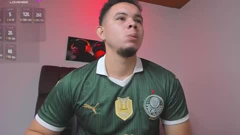 Snapshot of jhotta_foxx chatting on 09-14-25, 07:07 Jhonatan80 online show from 09-14-25, 07:07