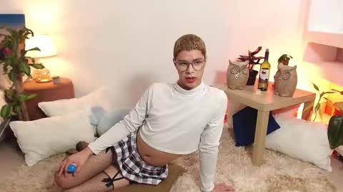Jhuan Nhez online show from 10-20-25, 11:10