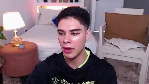 Jhuan Nhez online show from 11-15-25, 01:51