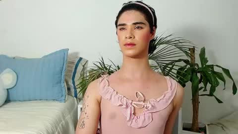 Snapshot of jhuan_cute chatting on 05-15-26, 02:07 Jhuan Nhez online show from 05-15-26, 02:07