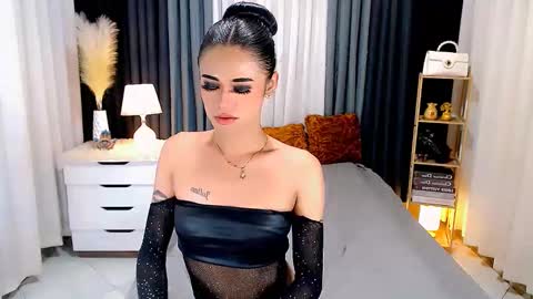 julie online show from 02-13-25, 04:00