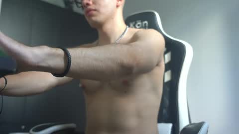 Jhx online show from 04-15-26, 10:21