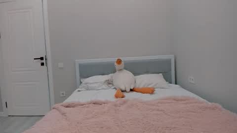 yuna online show from 10-12-25, 01:54