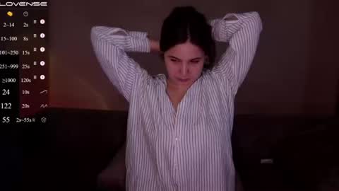 jia_lisaa online show from 07-08-26, 11:37
