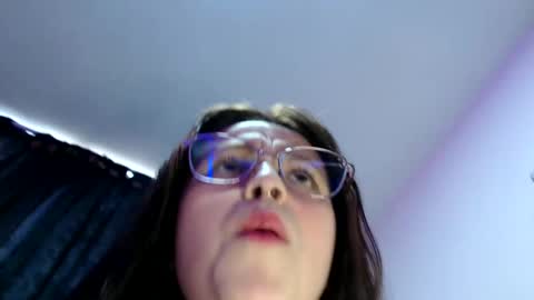 Snapshot of jia_miller02 chatting on 01-20-25, 10:04 Emma online show from 01-20-25, 10:04