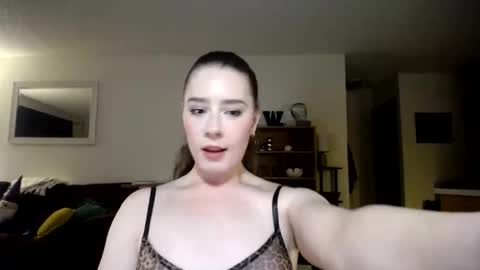 Snapshot of jillpillpdx chatting on 02-12-26, 05:13 Jill Pill online show from 02-12-26, 05:13