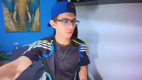 Snapshot of jim_deepxxx chatting on 07-15-26, 12:21 GEROGE online show from 07-15-26, 12:21