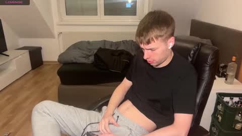 Jimmy online show from 04-12-26, 07:13