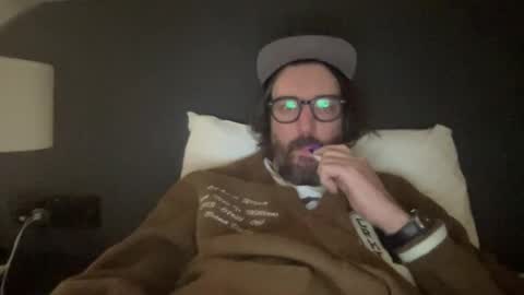 Snapshot of jimboo400 chatting on 12-05-24, 09:17 jimboo400 online show from 12-05-24, 09:17