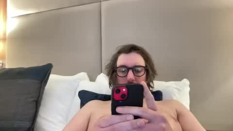 Snapshot of jimboo400 chatting on 03-05-25, 09:37 jimboo400 online show from 03-05-25, 09:37