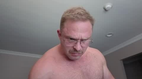 TravelingMassageGuy online show from 03-26-26, 11:54