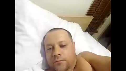 Snapshot of jimmy18love chatting on 09-18-25, 07:38 jimmy18love online show from 09-18-25, 07:38