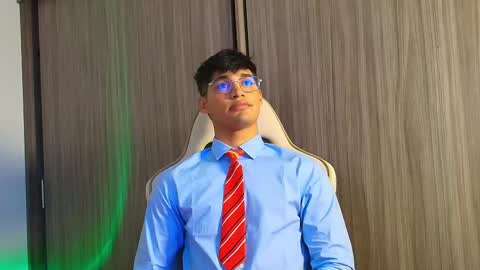 Snapshot of jimmy_leeh_ chatting on 11-22-25, 05:39 Jimmy Leeh online show from 11-22-25, 05:39