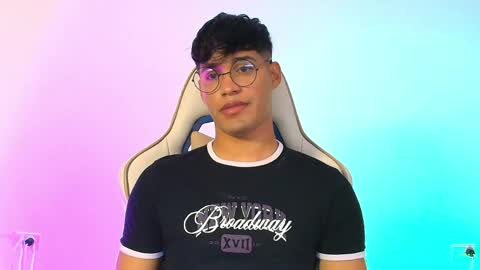 Snapshot of jimmy_leeh_ chatting on 03-31-26, 06:36 Jimmy Leeh online show from 03-31-26, 06:36