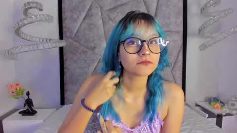 Snapshot of jinkxindigo chatting on 11-10-25, 11:20 Indigo online show from 11-10-25, 11:20