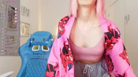 Snapshot of jinx_boom chatting on 02-22-25, 08:40 jinx_boom online show from 02-22-25, 08:40