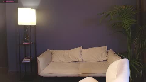 Snapshot of jinx_boom chatting on 11-26-25, 02:45 jinx_boom online show from 11-26-25, 02:45