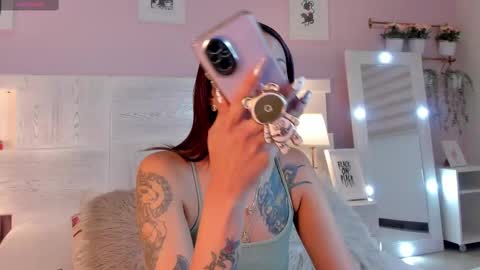 Jinx  online show from 09-12-25, 01:44