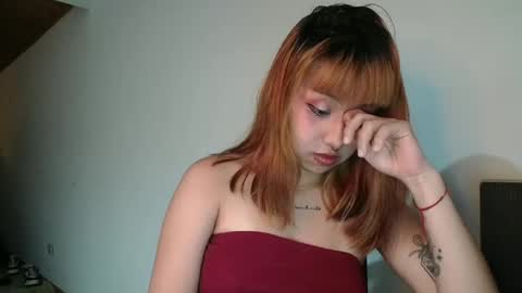 Snapshot of jinxxx_08 chatting on 11-29-25, 04:15 Minaa online show from 11-29-25, 04:15